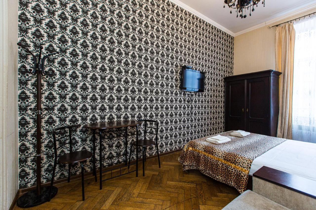 Апартаменти на Копеника 12, біля Палацу Потоцьких Львів Екстер'єр фото